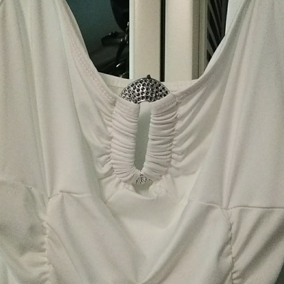 White tank top - Picture 2 of 4